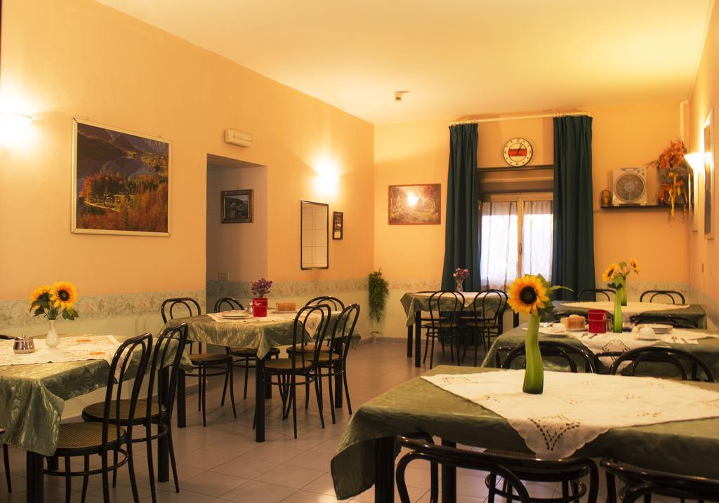 Hotel Falisco Fabrica di Roma Екстериор снимка